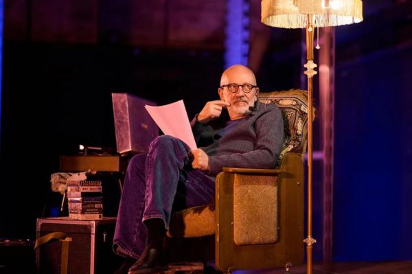 Александр Гордон — о детях от разных жен, скандалах на Первом канале, американском гражданстве и Алле Пугачевой Александр Гордон — о детях от разных жен, скандалах на Первом канале, американском гражданстве и Алле Пугачевой