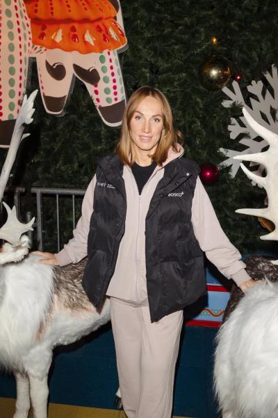 
                Филипп Киркоров, Юлия и Анна Пересильд, Татьяна Навка и другие на открытии ГУМ-катка            