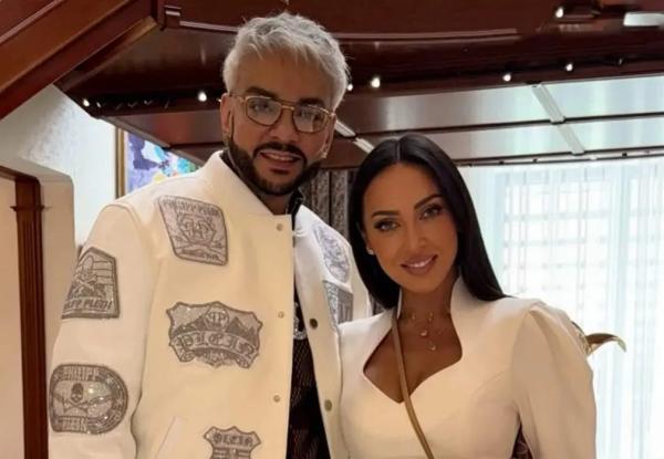 Филипп Киркоров отметил "скромный" день рождения в компании Яны Рудковской, Виктории Шеляговой, Алсу, Ксении Собчак и других звёзд Филипп Киркоров отметил "скромный" день рождения в компании Яны Рудковской, Виктории Шеляговой, Алсу, Ксении Собчак и других звёзд