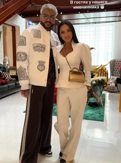 Филипп Киркоров отметил "скромный" день рождения в компании Яны Рудковской, Виктории Шеляговой, Алсу, Ксении Собчак и других звёзд Филипп Киркоров отметил "скромный" день рождения в компании Яны Рудковской, Виктории Шеляговой, Алсу, Ксении Собчак и других звёзд