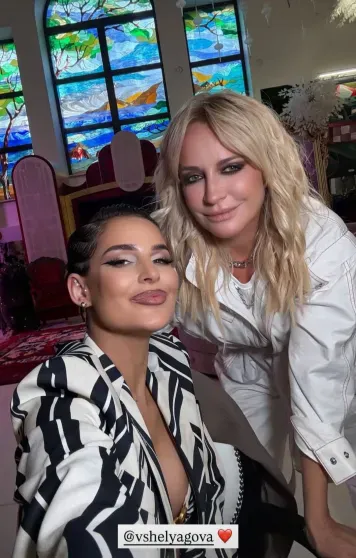 Филипп Киркоров отметил "скромный" день рождения в компании Яны Рудковской, Виктории Шеляговой, Алсу, Ксении Собчак и других звёзд Филипп Киркоров отметил "скромный" день рождения в компании Яны Рудковской, Виктории Шеляговой, Алсу, Ксении Собчак и других звёзд