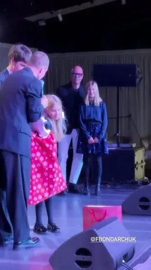 Фёдор Бондарчук пришёл поддержать бывшую жену Светлану Бондарчук на её благотворительном вечере Фёдор Бондарчук пришёл поддержать бывшую жену Светлану Бондарчук на её благотворительном вечере