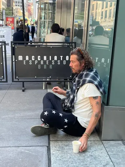 Фото с Андреем Рублёвым, прогулки по Нью-Йорку: Марат Сафин вернулся в соцсети спустя 4 года и показал, как проводит время на US Open Фото с Андреем Рублёвым, прогулки по Нью-Йорку: Марат Сафин вернулся в соцсети спустя 4 года и показал, как проводит время на US Open