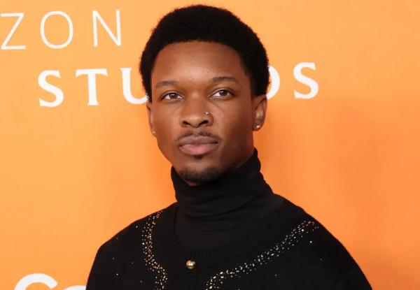 Громкий скандал в Голливуде: в машине певца d4vd нашли останки 15-летней пропавшей девочки, с которой у него был роман Громкий скандал в Голливуде: в машине певца d4vd нашли останки 15-летней пропавшей девочки, с которой у него был роман