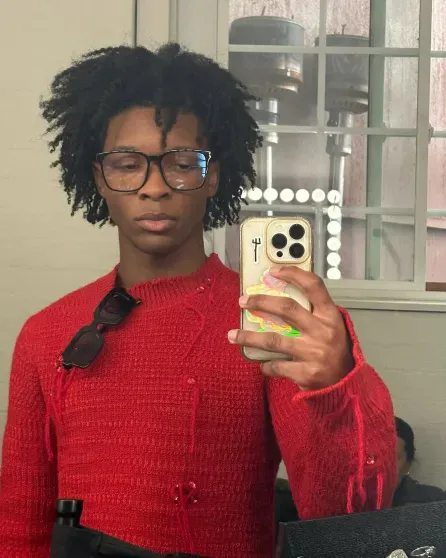 Громкий скандал в Голливуде: в машине певца d4vd нашли останки 15-летней пропавшей девочки, с которой у него был роман Громкий скандал в Голливуде: в машине певца d4vd нашли останки 15-летней пропавшей девочки, с которой у него был роман