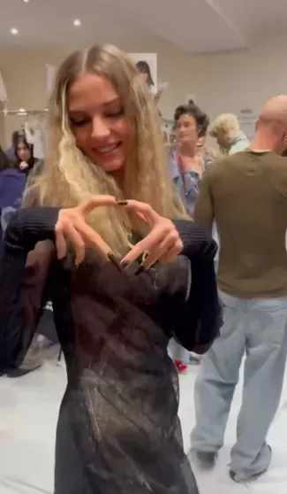 Хайди Клум в образе невесты, Алеся Кафельникова в платье с прозрачным верхом на показе Vivienne Westwood Хайди Клум в образе невесты, Алеся Кафельникова в платье с прозрачным верхом на показе Vivienne Westwood