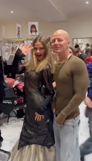 Хайди Клум в образе невесты, Алеся Кафельникова в платье с прозрачным верхом на показе Vivienne Westwood Хайди Клум в образе невесты, Алеся Кафельникова в платье с прозрачным верхом на показе Vivienne Westwood