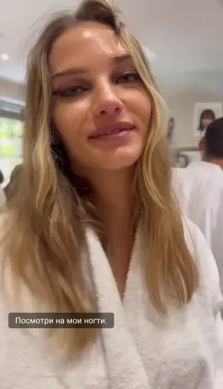 Хайди Клум в образе невесты, Алеся Кафельникова в платье с прозрачным верхом на показе Vivienne Westwood Хайди Клум в образе невесты, Алеся Кафельникова в платье с прозрачным верхом на показе Vivienne Westwood