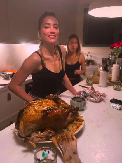 Как Дженнифер Лопес, Кристина Орбакайте, Илон Маск, Селена Гомес и Надежда Оболенцева отметили День благодарения Как Дженнифер Лопес, Кристина Орбакайте, Илон Маск, Селена Гомес и Надежда Оболенцева отметили День благодарения