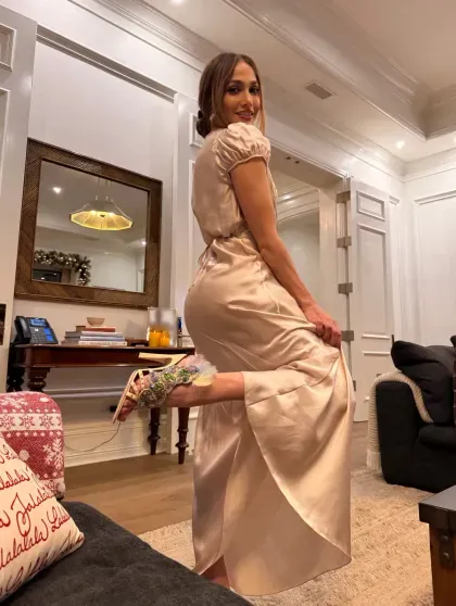 Как Дженнифер Лопес, Кристина Орбакайте, Илон Маск, Селена Гомес и Надежда Оболенцева отметили День благодарения Как Дженнифер Лопес, Кристина Орбакайте, Илон Маск, Селена Гомес и Надежда Оболенцева отметили День благодарения