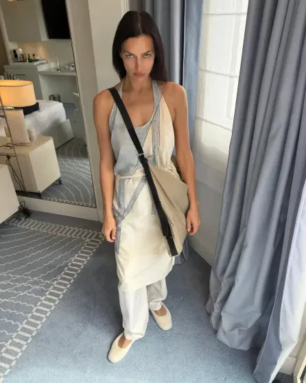 Канны-2025: Ирина Шейк показала свои образы вне красных дорожек Канны-2025: Ирина Шейк показала свои образы вне красных дорожек