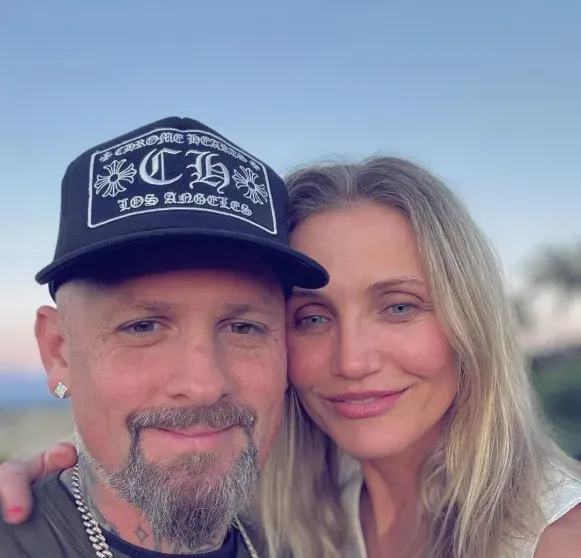 Кэмерон Диас появилась на публике с годовалым сыном Кэмерон Диас появилась на публике с годовалым сыном