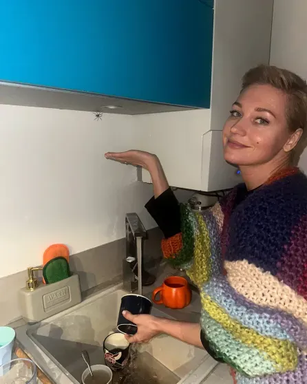 Кристина Асмус отметила день рождения во Франции на фоне скандала из-за отстранения от съёмок