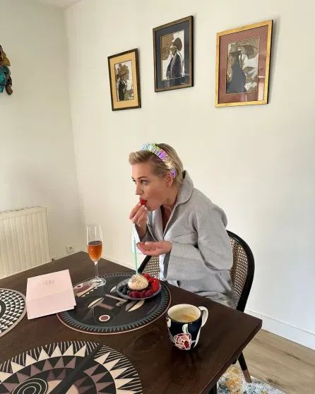 Кристина Асмус отметила день рождения во Франции на фоне скандала из-за отстранения от съёмок