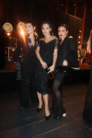 Ксения Собчак, Яна Рудковская, Ирина Зарькова, Полина Гагарина и другие на "Снежном коктейле" Яны Расковаловой Ксения Собчак, Яна Рудковская, Ирина Зарькова, Полина Гагарина и другие на "Снежном коктейле" Яны Расковаловой