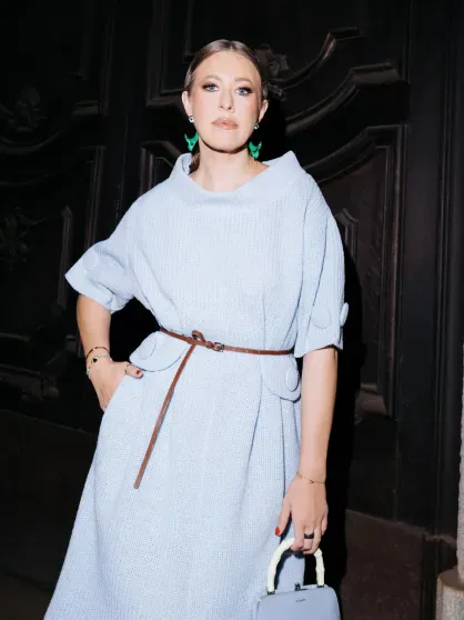 Ксения Собчак оформляет вид на жительство в Испании для себя и сына Платона Ксения Собчак оформляет вид на жительство в Испании для себя и сына Платона