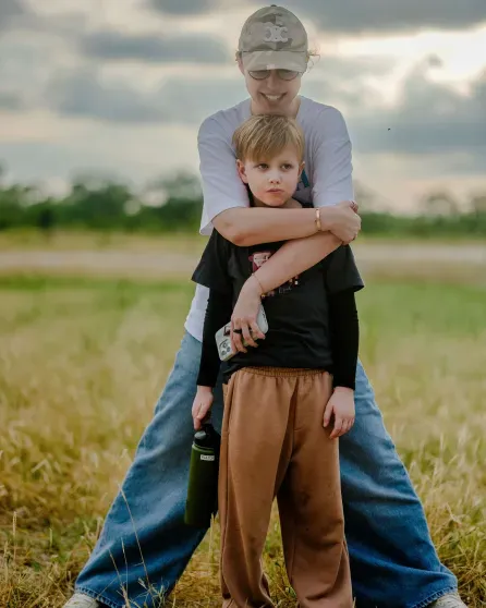 Ксения Собчак оформляет вид на жительство в Испании для себя и сына Платона Ксения Собчак оформляет вид на жительство в Испании для себя и сына Платона