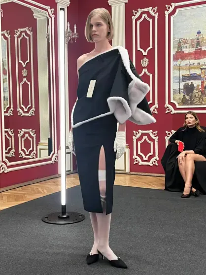 Ксения Собчак, Софья Эрнст, Наталья Ионова, Олег Меньшиков и Валерия Гай Германика на показе Walk of Shame Ксения Собчак, Софья Эрнст, Наталья Ионова, Олег Меньшиков и Валерия Гай Германика на показе Walk of Shame