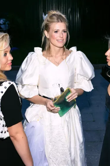 Ксения Собчак, Софья Эрнст, Наталья Ионова, Олег Меньшиков и Валерия Гай Германика на показе Walk of Shame Ксения Собчак, Софья Эрнст, Наталья Ионова, Олег Меньшиков и Валерия Гай Германика на показе Walk of Shame