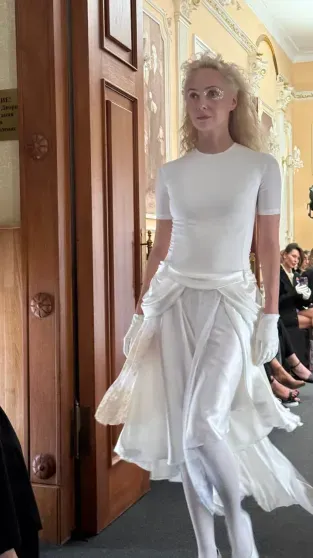 Ксения Собчак, Софья Эрнст, Наталья Ионова, Олег Меньшиков и Валерия Гай Германика на показе Walk of Shame Ксения Собчак, Софья Эрнст, Наталья Ионова, Олег Меньшиков и Валерия Гай Германика на показе Walk of Shame