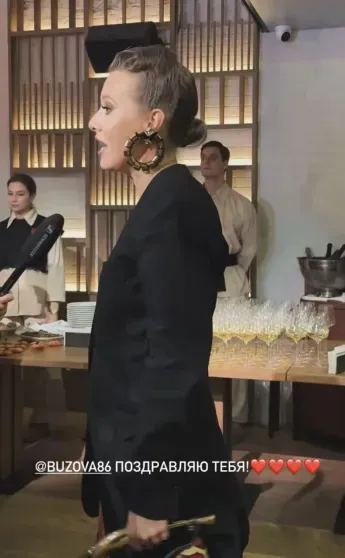 Ксения Собчак, Светлана Бондарчук, Анна Седокова на вечеринке Ольги Бузовой Ксения Собчак, Светлана Бондарчук, Анна Седокова на вечеринке Ольги Бузовой