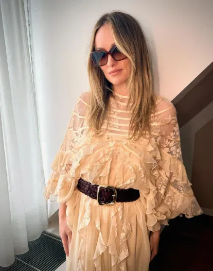 Лана Дель Рей с сестрой и Оливия Уайлд на показе Zimmermann в Париже Лана Дель Рей с сестрой и Оливия Уайлд на показе Zimmermann в Париже