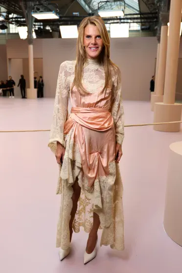 Лана Дель Рей с сестрой и Оливия Уайлд на показе Zimmermann в Париже Лана Дель Рей с сестрой и Оливия Уайлд на показе Zimmermann в Париже