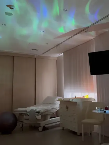 Личная палата с гамаком за 1 млн рублей: стали известны подробности третьих родов Агаты Муцениеце Личная палата с гамаком за 1 млн рублей: стали известны подробности третьих родов Агаты Муцениеце