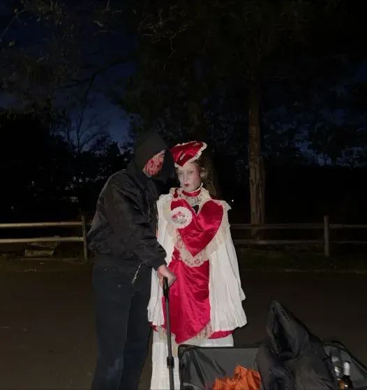 Лили Аллен в костюме любовницы бывшего мужа, Джастин Трюдо в образе подтанцовки Кэти Перри: как звёзды отметили Хэллоуин Лили Аллен в костюме любовницы бывшего мужа, Джастин Трюдо в образе подтанцовки Кэти Перри: как звёзды отметили Хэллоуин