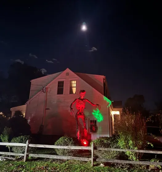 Лили Аллен в костюме любовницы бывшего мужа, Джастин Трюдо в образе подтанцовки Кэти Перри: как звёзды отметили Хэллоуин Лили Аллен в костюме любовницы бывшего мужа, Джастин Трюдо в образе подтанцовки Кэти Перри: как звёзды отметили Хэллоуин