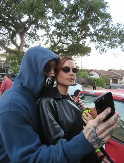 Лили Аллен в костюме любовницы бывшего мужа, Джастин Трюдо в образе подтанцовки Кэти Перри: как звёзды отметили Хэллоуин Лили Аллен в костюме любовницы бывшего мужа, Джастин Трюдо в образе подтанцовки Кэти Перри: как звёзды отметили Хэллоуин