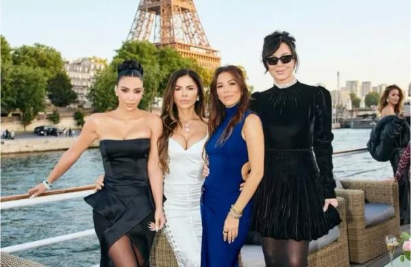 Лорен Санчес показала фото со второго дня девичника в компании Ким Кардашьян, Крис Дженнер и Евы Лонгории Лорен Санчес показала фото со второго дня девичника в компании Ким Кардашьян, Крис Дженнер и Евы Лонгории