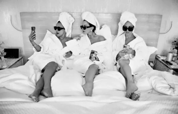 Лорен Санчес показала фото со второго дня девичника в компании Ким Кардашьян, Крис Дженнер и Евы Лонгории Лорен Санчес показала фото со второго дня девичника в компании Ким Кардашьян, Крис Дженнер и Евы Лонгории