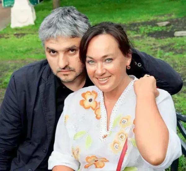 Муж Ларисы Гузеевой отреагировал на слухи о разводе с ней Муж Ларисы Гузеевой отреагировал на слухи о разводе с ней