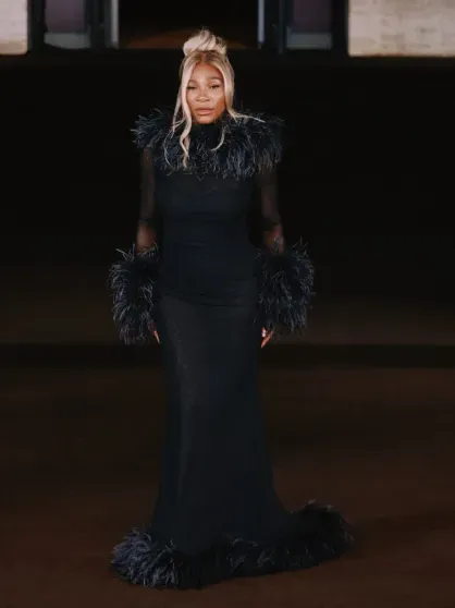 Неделя моды в Милане: Деми Мур, Гвинет Пэлтроу, Франсуа-Анри Пино и Серена Уильямс на премьере фильма Gucci Неделя моды в Милане: Деми Мур, Гвинет Пэлтроу, Франсуа-Анри Пино и Серена Уильямс на премьере фильма Gucci