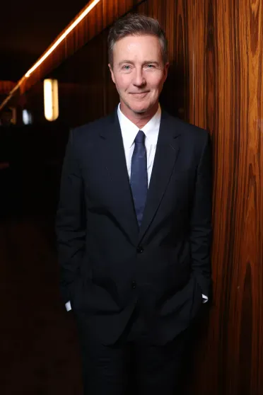 Неделя моды в Милане: Деми Мур, Гвинет Пэлтроу, Франсуа-Анри Пино и Серена Уильямс на премьере фильма Gucci Неделя моды в Милане: Деми Мур, Гвинет Пэлтроу, Франсуа-Анри Пино и Серена Уильямс на премьере фильма Gucci