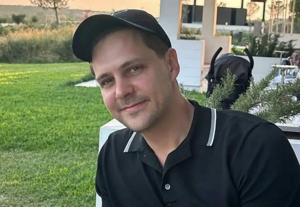 "Нельзя сегодня быть феминисткой, завтра принцессой". В сети обсуждают слова Милоша Биковича о женской свободе "Нельзя сегодня быть феминисткой, завтра принцессой". В сети обсуждают слова Милоша Биковича о женской свободе