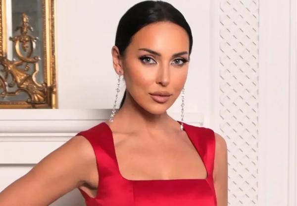 "Он дал мне очень красивую жизнь". Алсу дала большое интервью о разводе с Яном Абрамовым "Он дал мне очень красивую жизнь". Алсу дала большое интервью о разводе с Яном Абрамовым