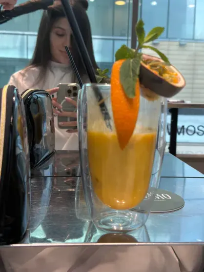 "Первая мамская вылазка". Жена Александра Петрова показала, как выглядит спустя две недели после рождения сына "Первая мамская вылазка". Жена Александра Петрова показала, как выглядит спустя две недели после рождения сына