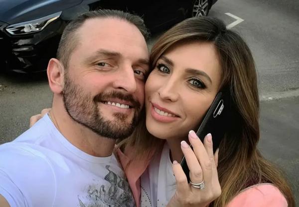 "Понимаю, что в глазах женщин выгляжу мерзавцем". Аскольд Запашный признался, что развёлся с женой после 18 лет брака и что у него есть сын от любовницы "Понимаю, что в глазах женщин выгляжу мерзавцем". Аскольд Запашный признался, что развёлся с женой после 18 лет брака и что у него есть сын от любовницы