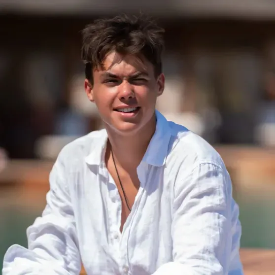 "Прохожие не могли пройти мимо его глаз". Екатерина Климова поздравила с 19-летием старшего сына от Игоря Петренко "Прохожие не могли пройти мимо его глаз". Екатерина Климова поздравила с 19-летием старшего сына от Игоря Петренко