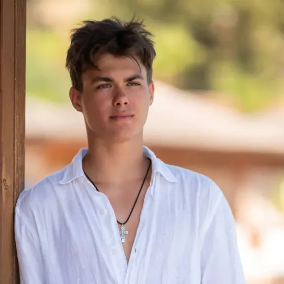 "Прохожие не могли пройти мимо его глаз". Екатерина Климова поздравила с 19-летием старшего сына от Игоря Петренко "Прохожие не могли пройти мимо его глаз". Екатерина Климова поздравила с 19-летием старшего сына от Игоря Петренко