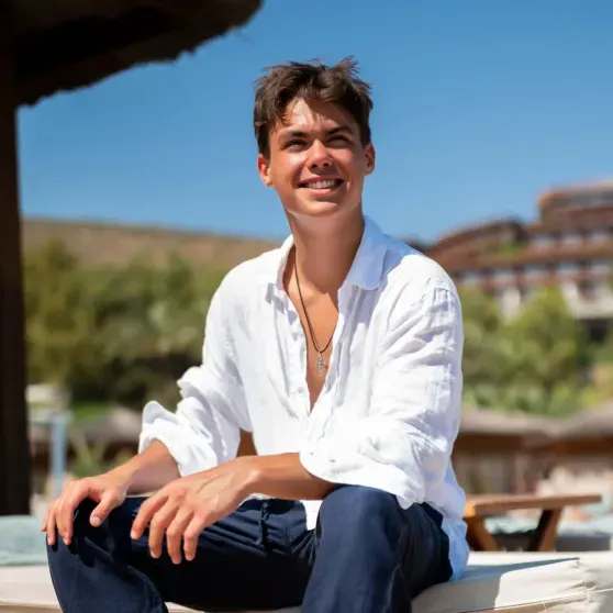 "Прохожие не могли пройти мимо его глаз". Екатерина Климова поздравила с 19-летием старшего сына от Игоря Петренко "Прохожие не могли пройти мимо его глаз". Екатерина Климова поздравила с 19-летием старшего сына от Игоря Петренко