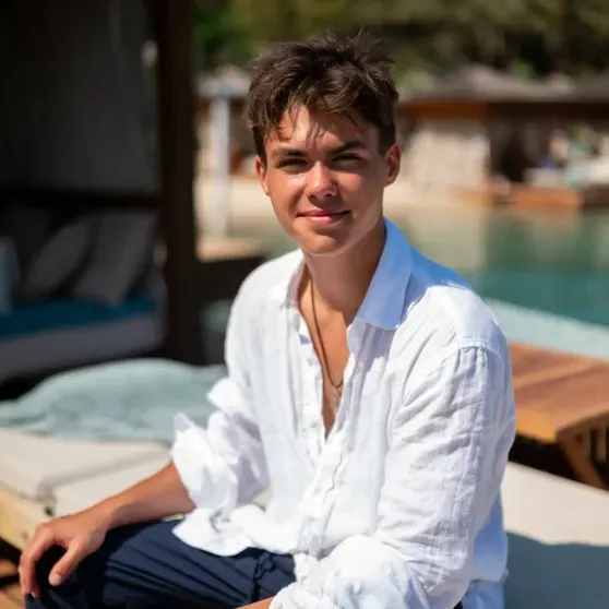 "Прохожие не могли пройти мимо его глаз". Екатерина Климова поздравила с 19-летием старшего сына от Игоря Петренко "Прохожие не могли пройти мимо его глаз". Екатерина Климова поздравила с 19-летием старшего сына от Игоря Петренко