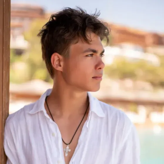 "Прохожие не могли пройти мимо его глаз". Екатерина Климова поздравила с 19-летием старшего сына от Игоря Петренко "Прохожие не могли пройти мимо его глаз". Екатерина Климова поздравила с 19-летием старшего сына от Игоря Петренко