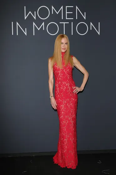 Сальма Хайек с мужем, Николь Кидман, Рози Хантингтон-Уайтли и Марк Эйдельштейн на премии Women In Motion в Каннах Сальма Хайек с мужем, Николь Кидман, Рози Хантингтон-Уайтли и Марк Эйдельштейн на премии Women In Motion в Каннах