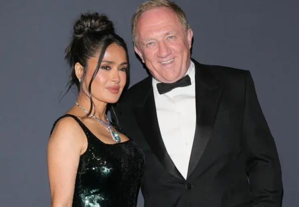 Сальма Хайек с мужем, Николь Кидман, Рози Хантингтон-Уайтли и Марк Эйдельштейн на премии Women In Motion в Каннах Сальма Хайек с мужем, Николь Кидман, Рози Хантингтон-Уайтли и Марк Эйдельштейн на премии Women In Motion в Каннах