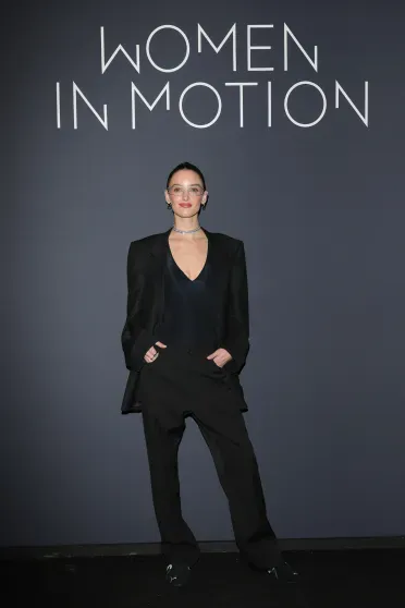 Сальма Хайек с мужем, Николь Кидман, Рози Хантингтон-Уайтли и Марк Эйдельштейн на премии Women In Motion в Каннах Сальма Хайек с мужем, Николь Кидман, Рози Хантингтон-Уайтли и Марк Эйдельштейн на премии Women In Motion в Каннах