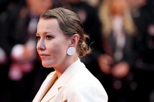 "Сделала пластику ещё несколько месяцев назад". На Spletnik обсудили "новое" лицо Ксении Собчак "Сделала пластику ещё несколько месяцев назад". На Spletnik обсудили "новое" лицо Ксении Собчак