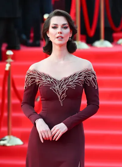 Софья Синицына с дочерью, Юлия Хлынина, Алексей Учитель, Елена Подкаминская на открытии ММКФ Софья Синицына с дочерью, Юлия Хлынина, Алексей Учитель, Елена Подкаминская на открытии ММКФ